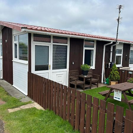 Cozy Seaside Chalet In Bridlington Eksteriør bilde